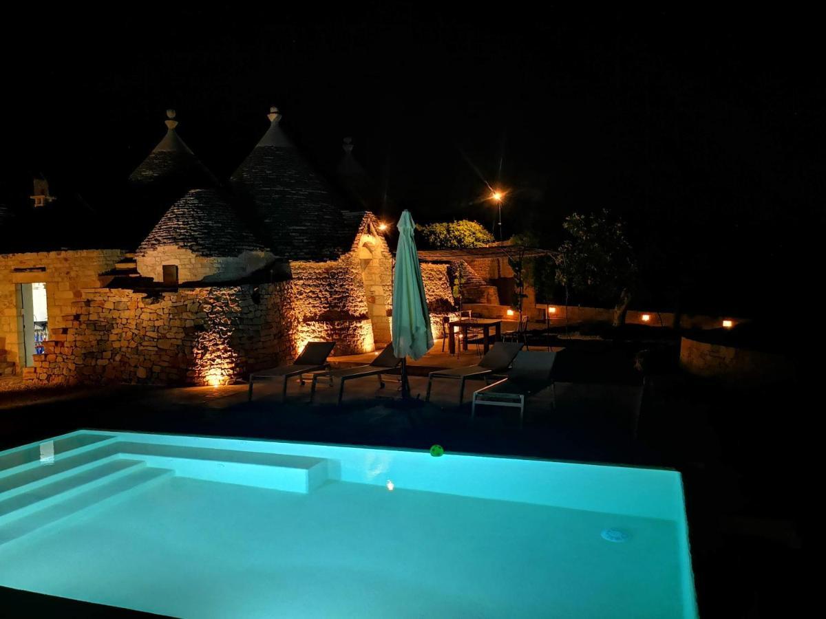 לוקורוטונדו Borgo Sardedda Suites מראה חיצוני תמונה