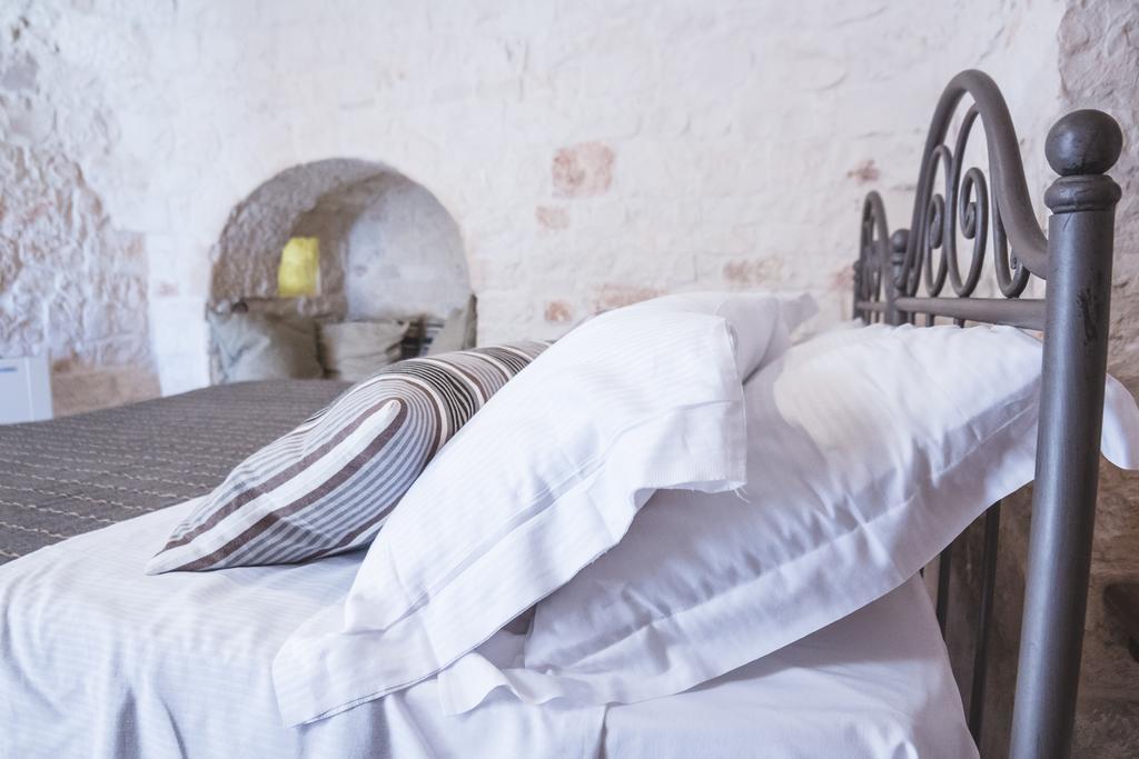לוקורוטונדו Borgo Sardedda Suites מראה חיצוני תמונה