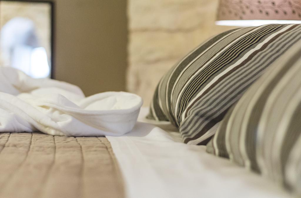 לוקורוטונדו Borgo Sardedda Suites מראה חיצוני תמונה
