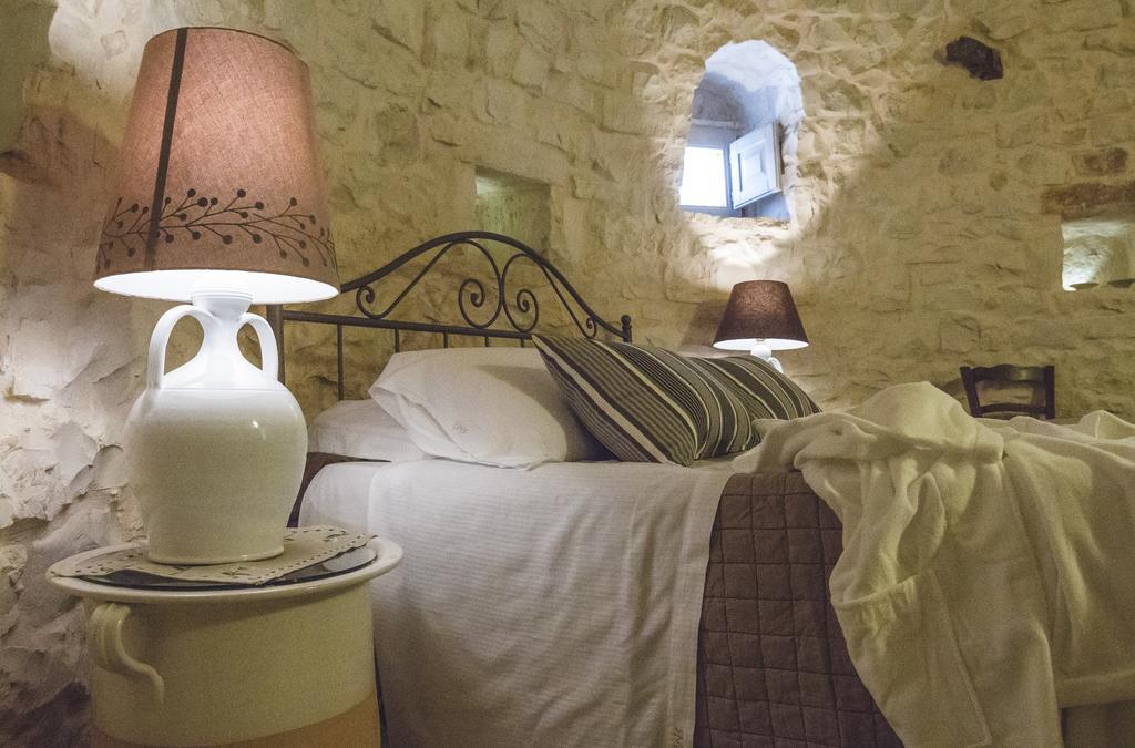 לוקורוטונדו Borgo Sardedda Suites מראה חיצוני תמונה