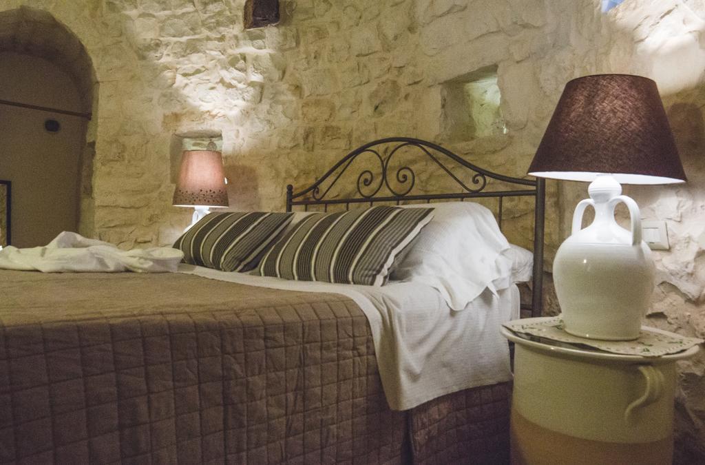 לוקורוטונדו Borgo Sardedda Suites מראה חיצוני תמונה