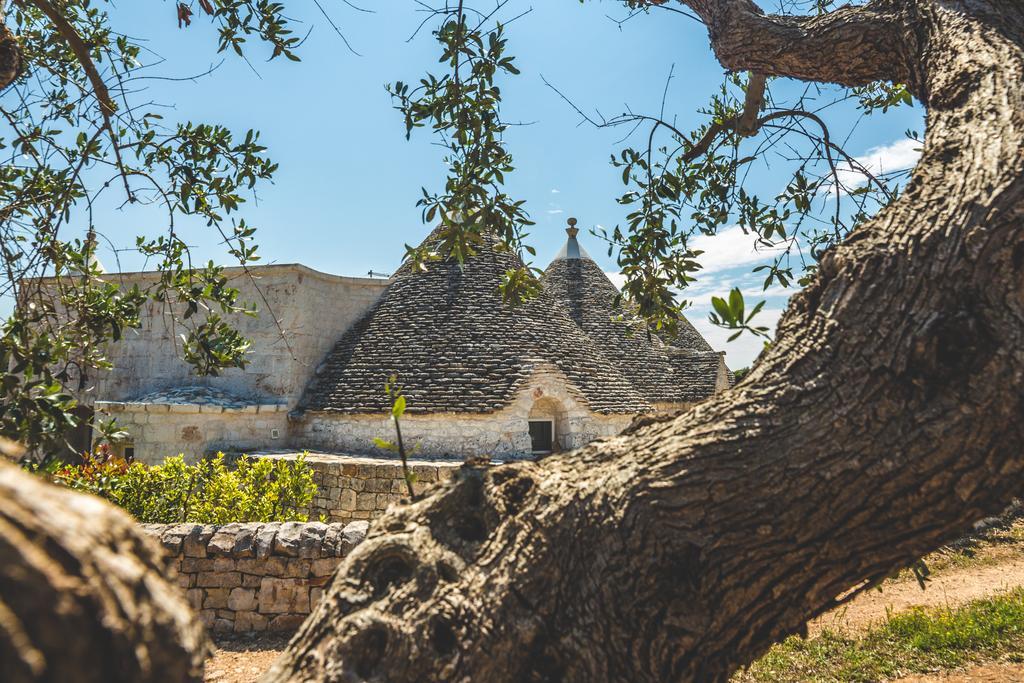 לוקורוטונדו Borgo Sardedda Suites מראה חיצוני תמונה