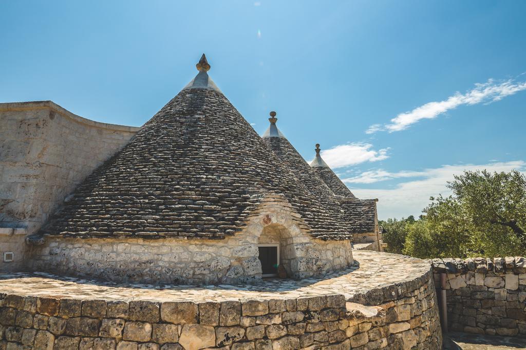 לוקורוטונדו Borgo Sardedda Suites מראה חיצוני תמונה