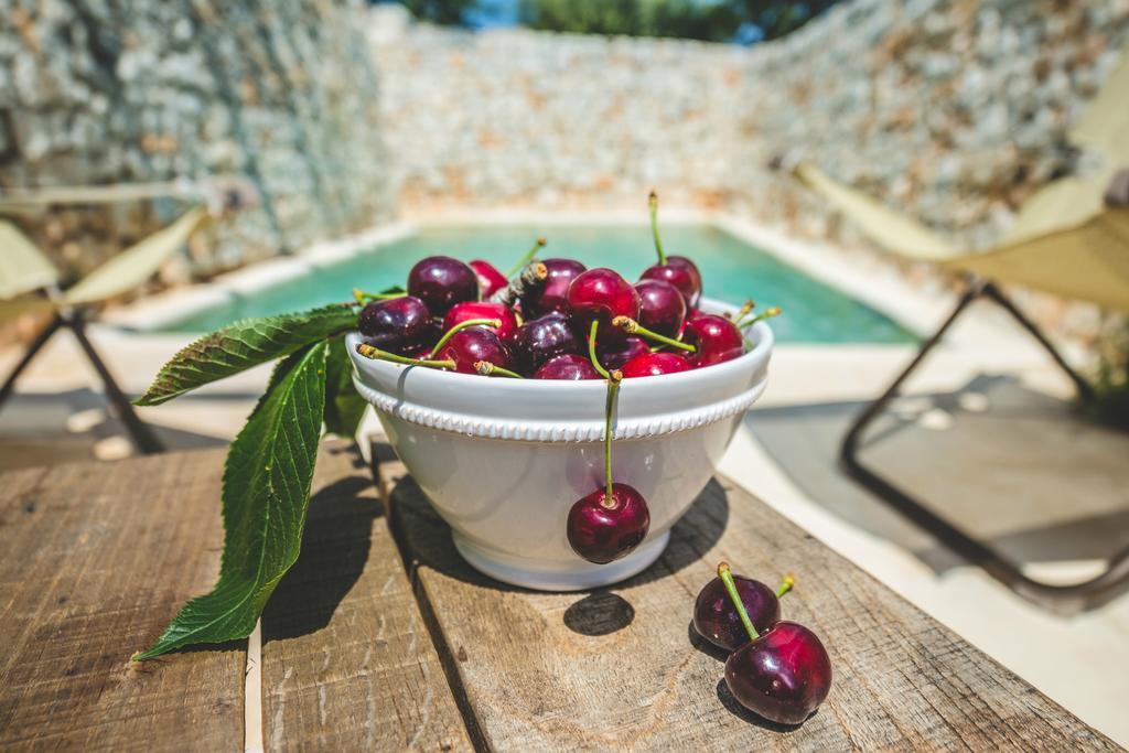 לוקורוטונדו Borgo Sardedda Suites מראה חיצוני תמונה